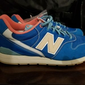 New Balance Men classic running shoes